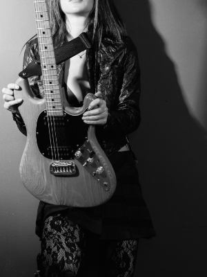 楽器を持つ子供